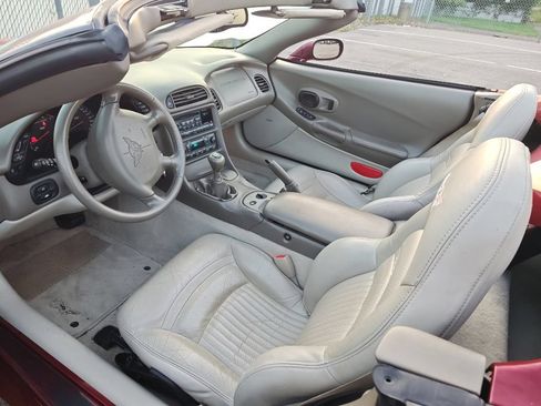 Used 2003 Chevrolet Corvette Convertible w/ Preferred Equipment Group1 RWD image 18