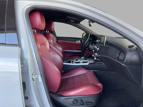 Used 2018 Kia Stinger GT2 AWD/4WD image 20