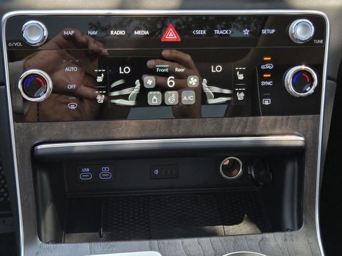 New 2026 Genesis GV80 2.5T Advanced image 27