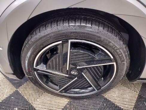 New 2026 Hyundai Ioniq 5 Limited image 5