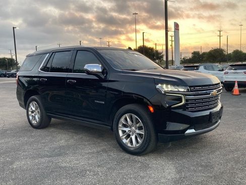 Used 2023 Chevrolet Tahoe Premier w/ Premium Package 2 AWD/4WD image 3