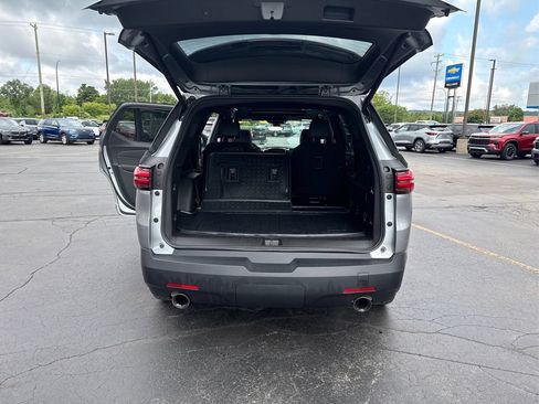 Used 2023 Chevrolet Traverse RS w/ LPO, Floor Liner Package AWD/4WD image 22