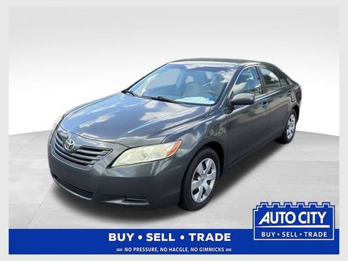 Used 2007 Toyota Camry LE FWD image 1