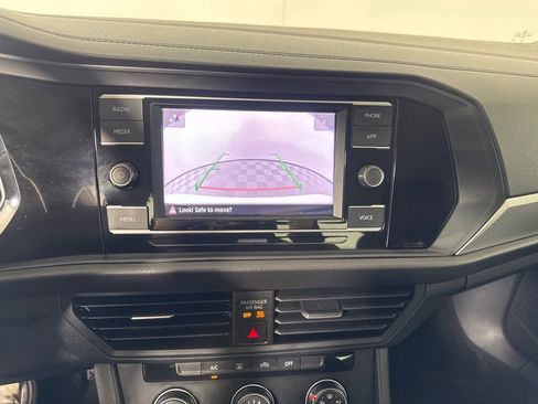 Used 2024 Volkswagen Jetta S image 19