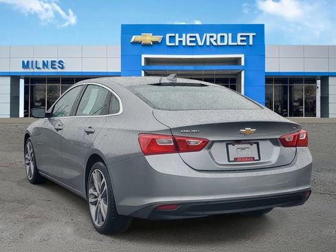 Used 2023 Chevrolet Malibu LT image 3