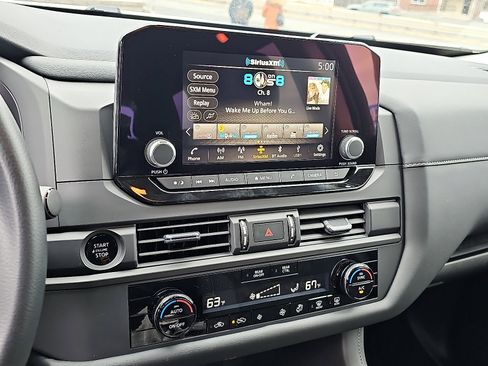 New 2025 Nissan Pathfinder S image 11