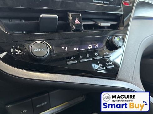 Used 2021 Toyota Camry XLE w/ Navigation Upgrade Package image 14