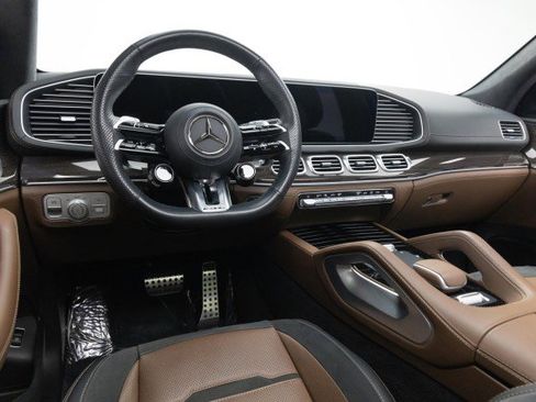 Used 2024 Mercedes-Benz GLS 63 AMG 4MATIC image 6