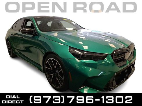 Used 2026 BMW M5 w/ Carbon Package AWD/4WD image 1