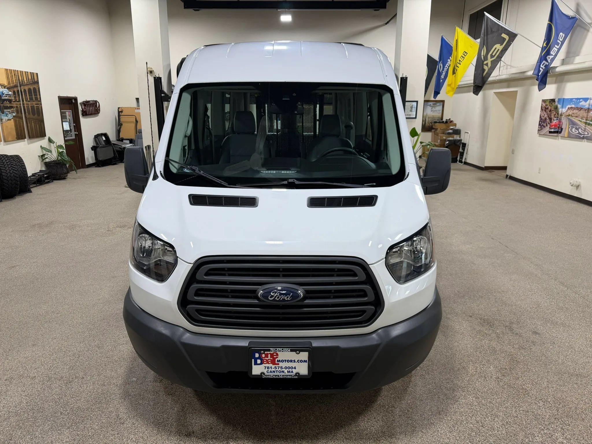 Used 2018 Ford Transit 150 XL RWD image 12