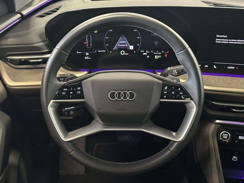 Used 2025 Audi Q5 Premium Plus w/ Premium Plus AWD/4WD image 16