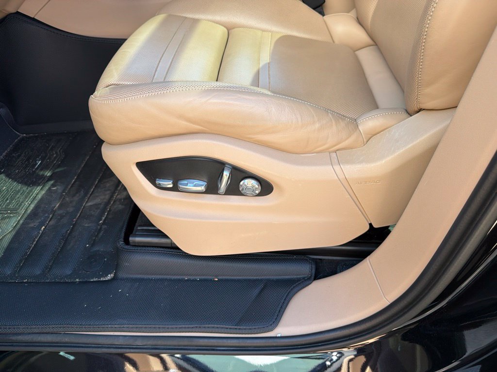 Used 2020 Porsche Cayenne E-Hybrid AWD/4WD image 17
