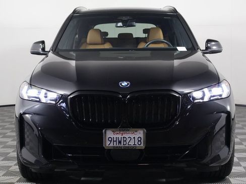 Certified 2024 BMW X5 xDrive50e w/ Premium Package AWD/4WD image 2