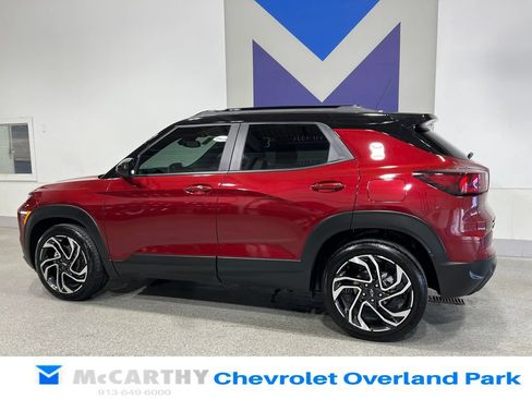 Used 2025 Chevrolet TrailBlazer RS w/ Convenience Package FWD image 7