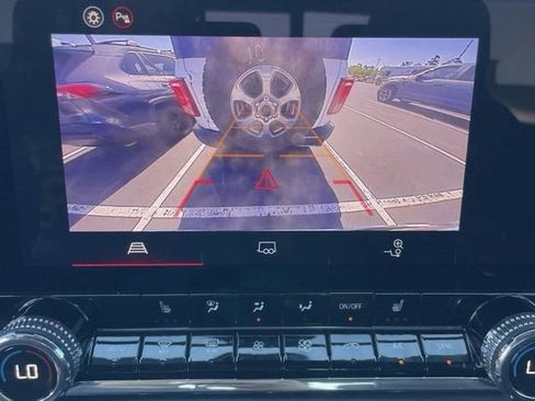 Used 2025 GMC Canyon Elevation w/ Convenience Package image 19