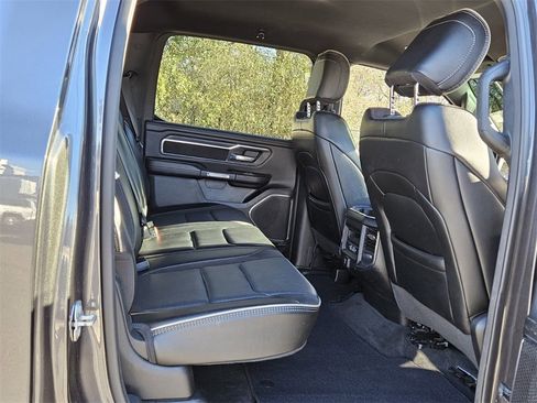 Used 2024 RAM 1500 Laramie image 11