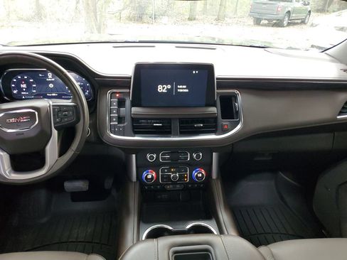 Used 2023 GMC Yukon SLT RWD image 13