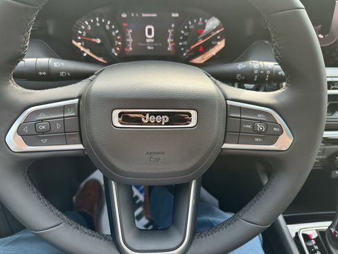 New 2026 Jeep Compass Latitude AWD/4WD image 11