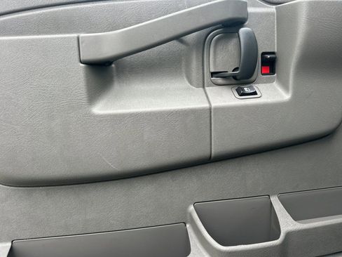 Used 2024 GMC Savana 2500 w/ Driver Convenience Package image 11