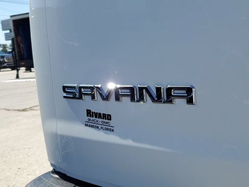 New 2026 GMC Savana 2500 Extended RWD image 8