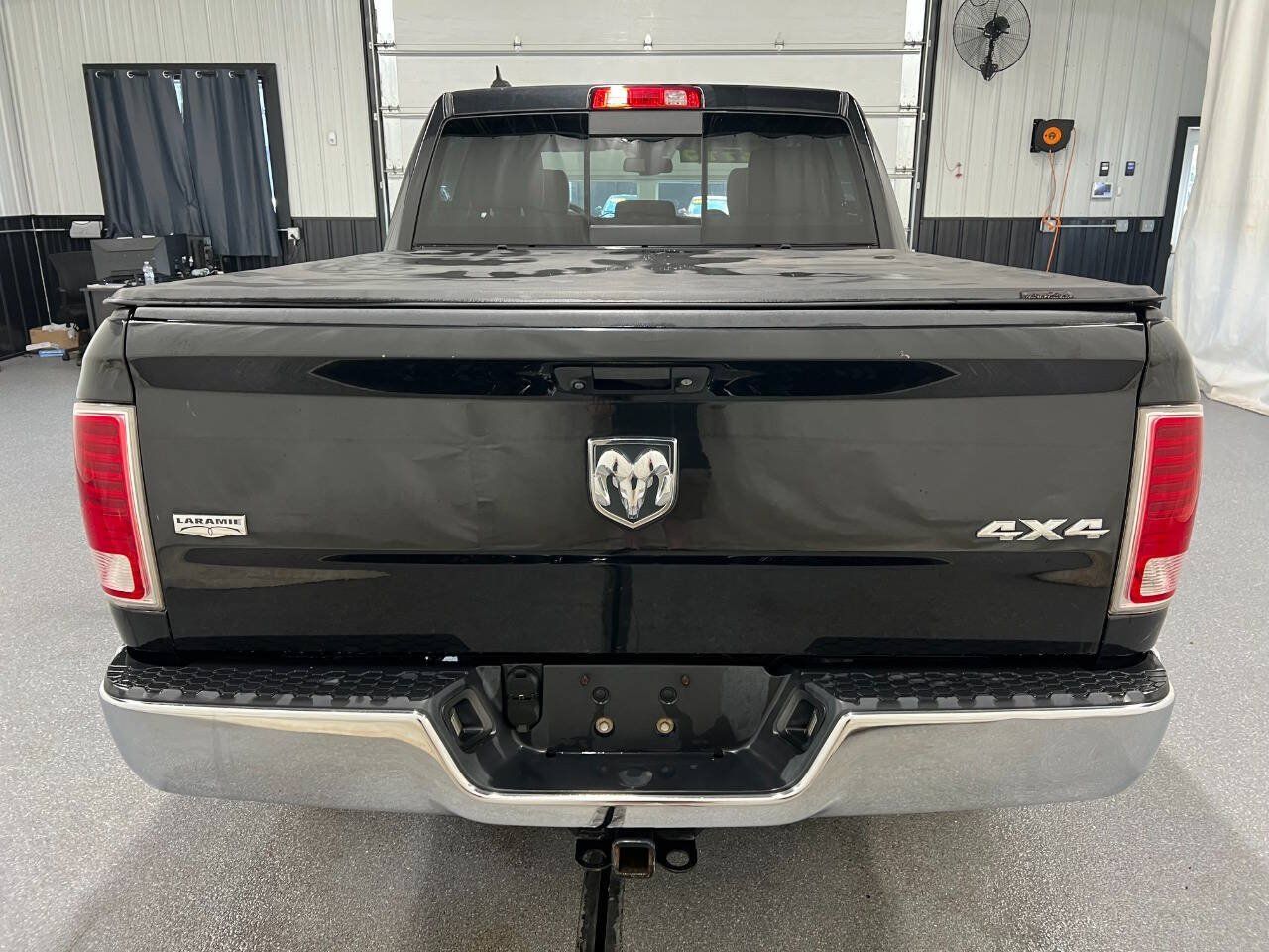 Used 2016 RAM 1500 Laramie w/ Convenience Group AWD/4WD image 5
