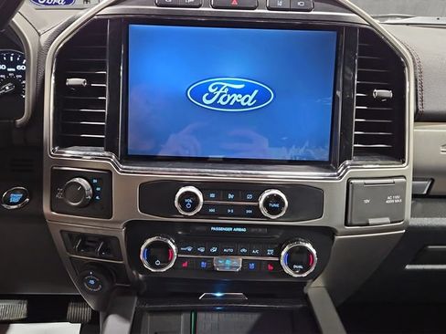 Used 2022 Ford F350 Platinum AWD/4WD image 16