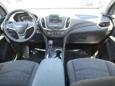 Certified 2023 Chevrolet Equinox LT FWD image 12