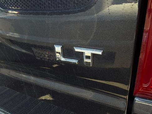 Used 2024 Chevrolet Silverado 1500 LT RWD image 29