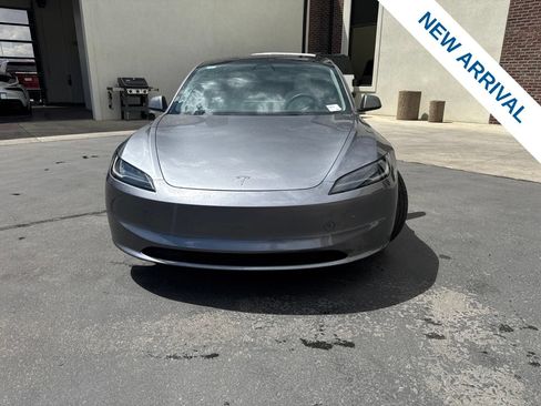 Used 2025 Tesla Model 3 Long Range AWD/4WD image 2