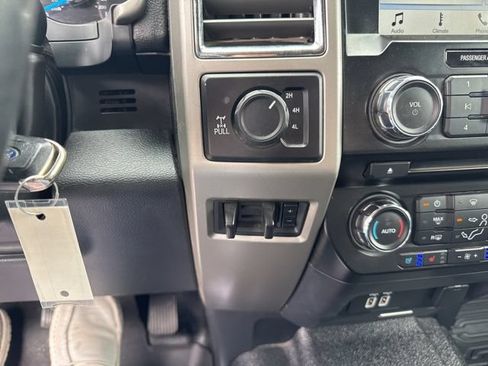 Used 2017 Ford F350 Lariat w/ FX4 4x4 Off Road Package image 31