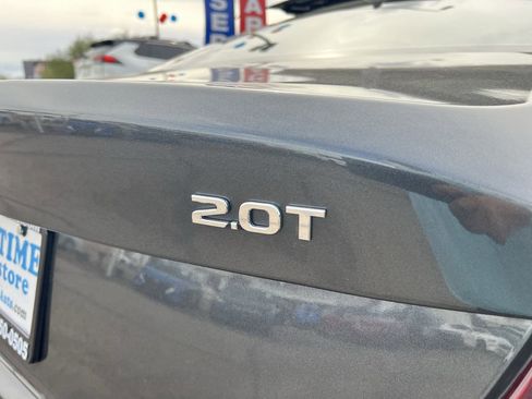 Used 2019 Genesis G70 2.0T Advanced w/ Sport Package image 7