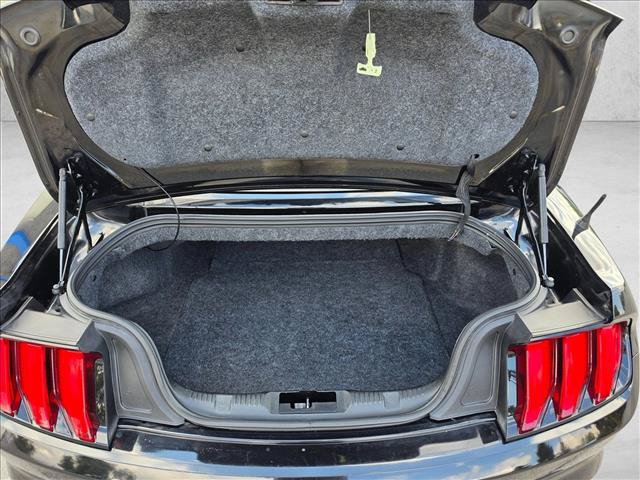 Used 2020 Ford Mustang Premium RWD image 15