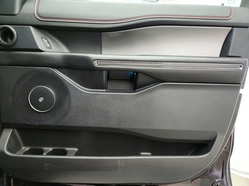 Used 2019 Ford Expedition Limited w/ Equipment Group 303A AWD/4WD image 33