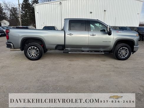 Used 2024 Chevrolet Silverado 3500 LTZ w/ LTZ Plus Package image 6