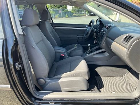 Used 2008 Volkswagen Rabbit S FWD image 9