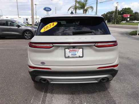 Used 2024 Lincoln Corsair FWD image 13