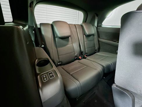 Used 2025 Mercedes-Benz GLS 450 4MATIC image 34