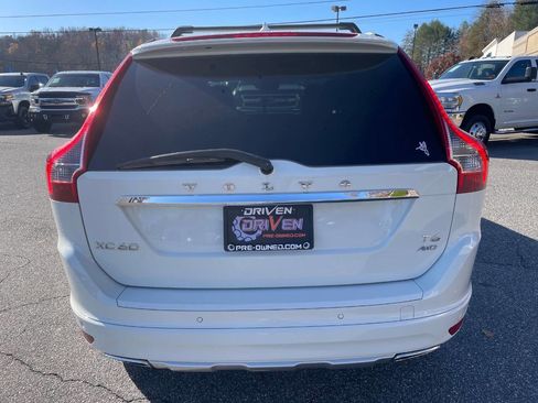 Used 2015 Volvo XC60 T6 image 10