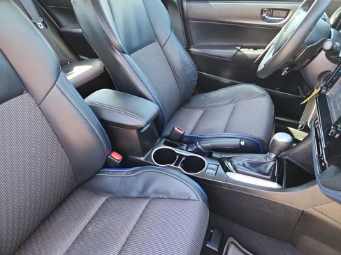 Used 2019 Toyota Corolla SE w/ Body Protection Package FWD image 15