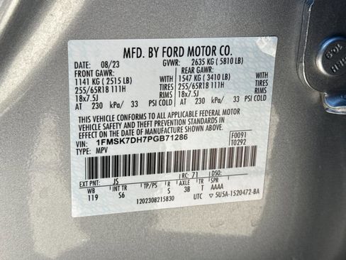 Used 2023 Ford Explorer XLT w/ Equipment Group 202A image 22