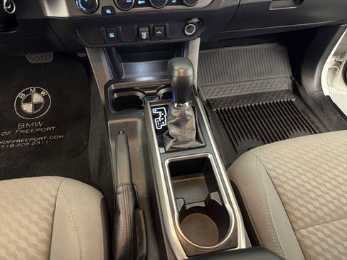 Used 2021 Toyota Tacoma SR5 image 16