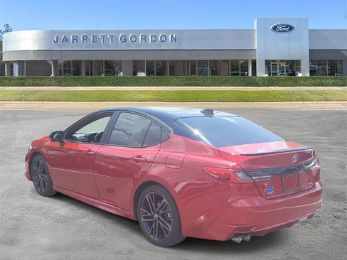 Used 2025 Toyota Camry XSE image 3