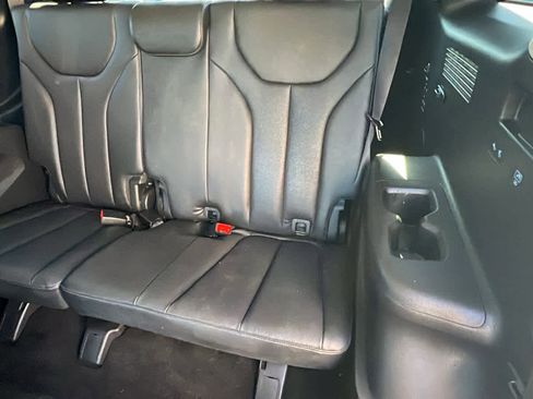 Used 2022 Hyundai Palisade SEL w/ Premium Package image 32
