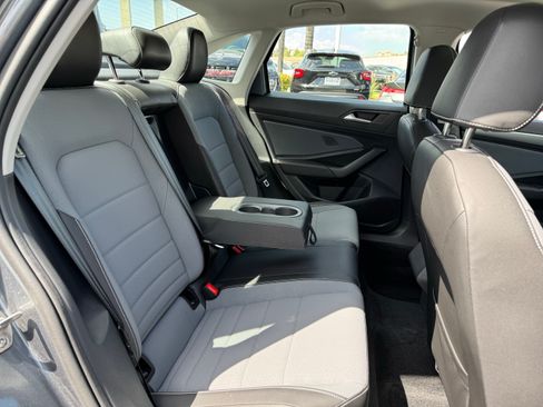 Used 2025 Volkswagen Jetta SE w/ Sunroof Package FWD image 35