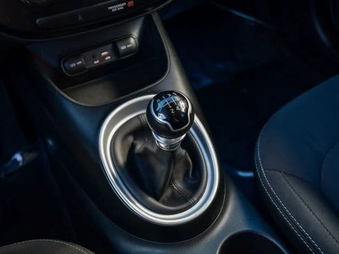 Used 2019 Kia Soul image 24