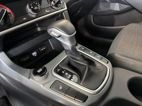 Used 2021 Kia Seltos S image 25