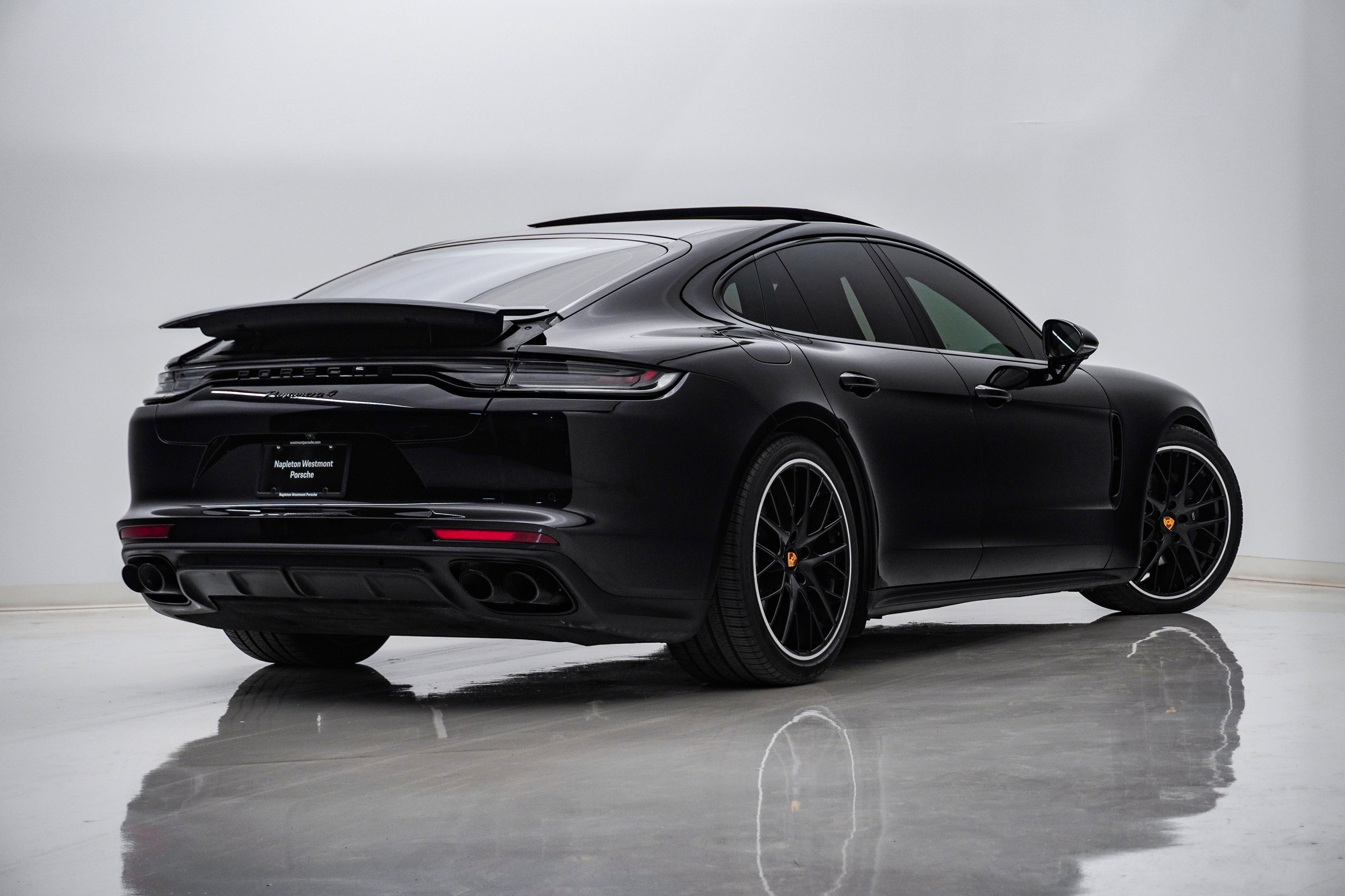 Certified 2023 Porsche Panamera image 11