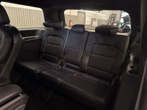 Used 2025 Lincoln Navigator Reserve w/ Jet Appearance Package image 13