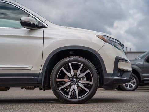 Used 2019 Honda Pilot Touring image 9