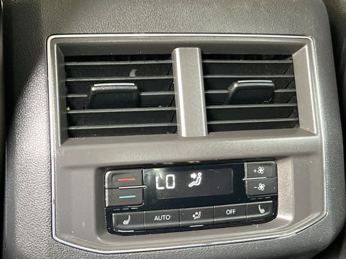 Used 2018 Volkswagen Atlas SEL Premium AWD/4WD image 14